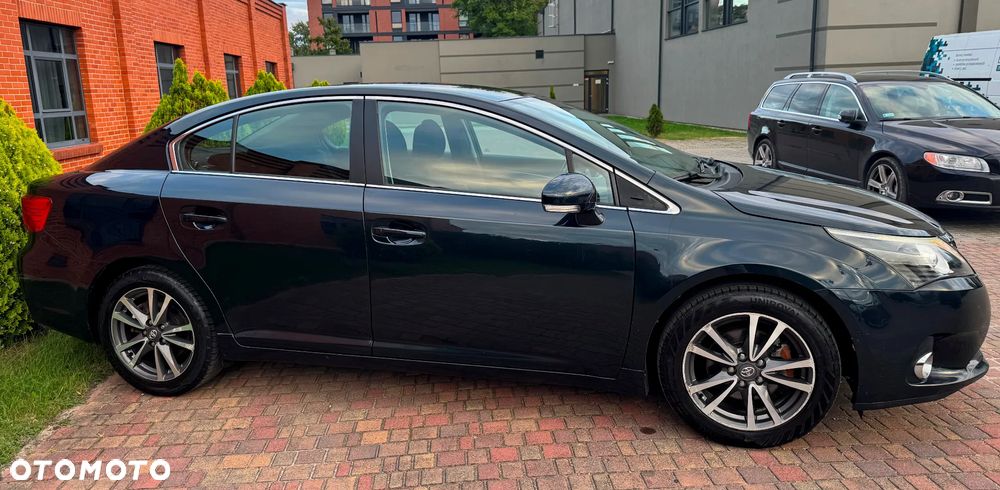 Toyota Avensis 1.6 Premium - 39