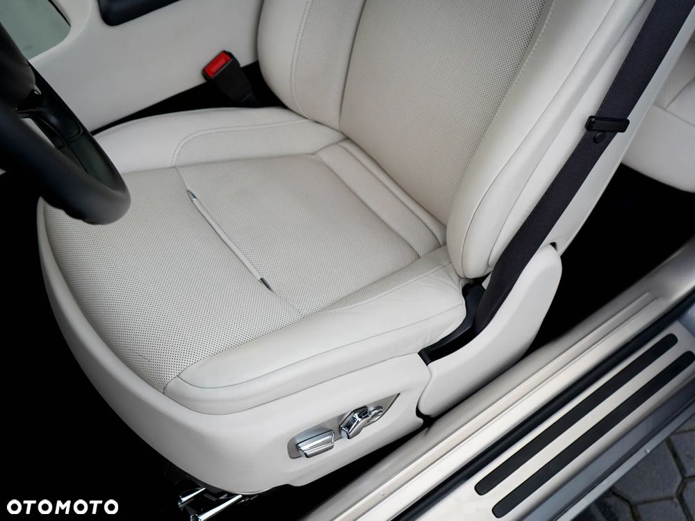 Rolls-Royce Wraith Standard - 18
