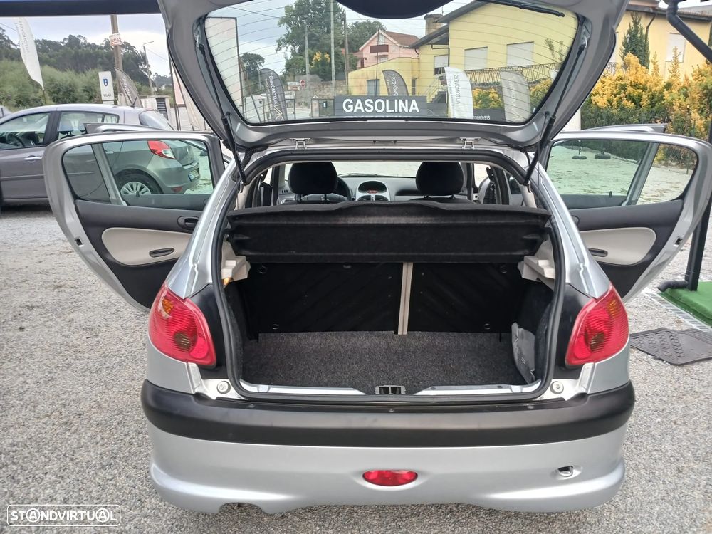 Peugeot 206 1.1 Look II - 6