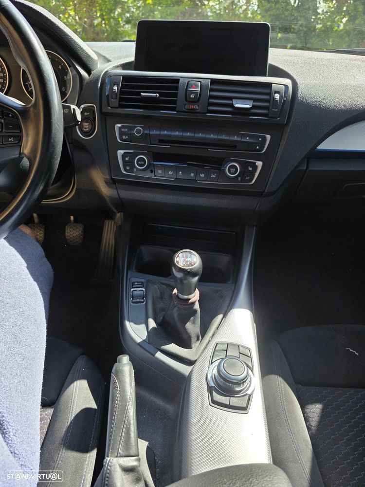 BMW 125 d Pack M - 12