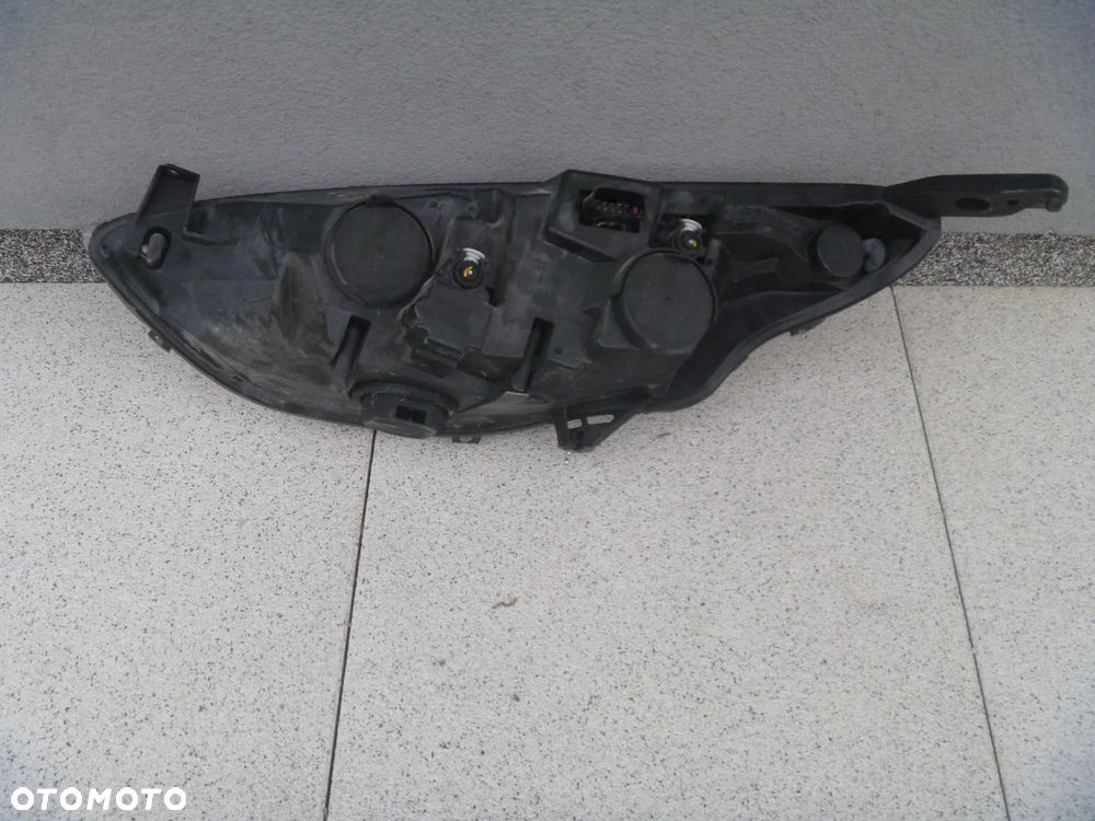 FORD B-MAX LIFT REFLEKTOR PRAWY SOCZEWKA LED ORYGINAŁ  EUROPA - 6