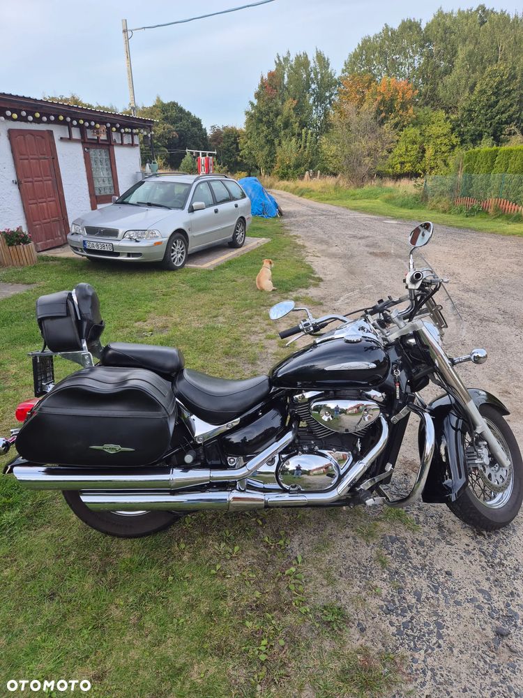 Suzuki Intruder