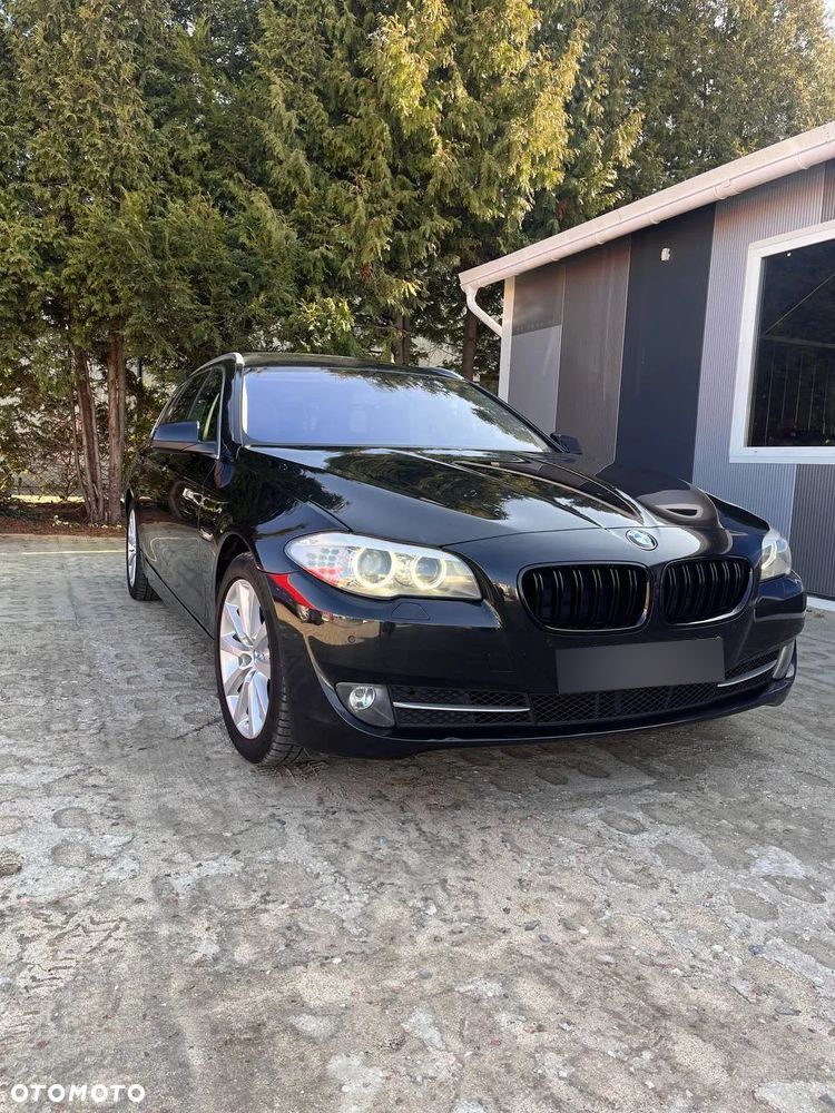 BMW Seria 5 525d - 1