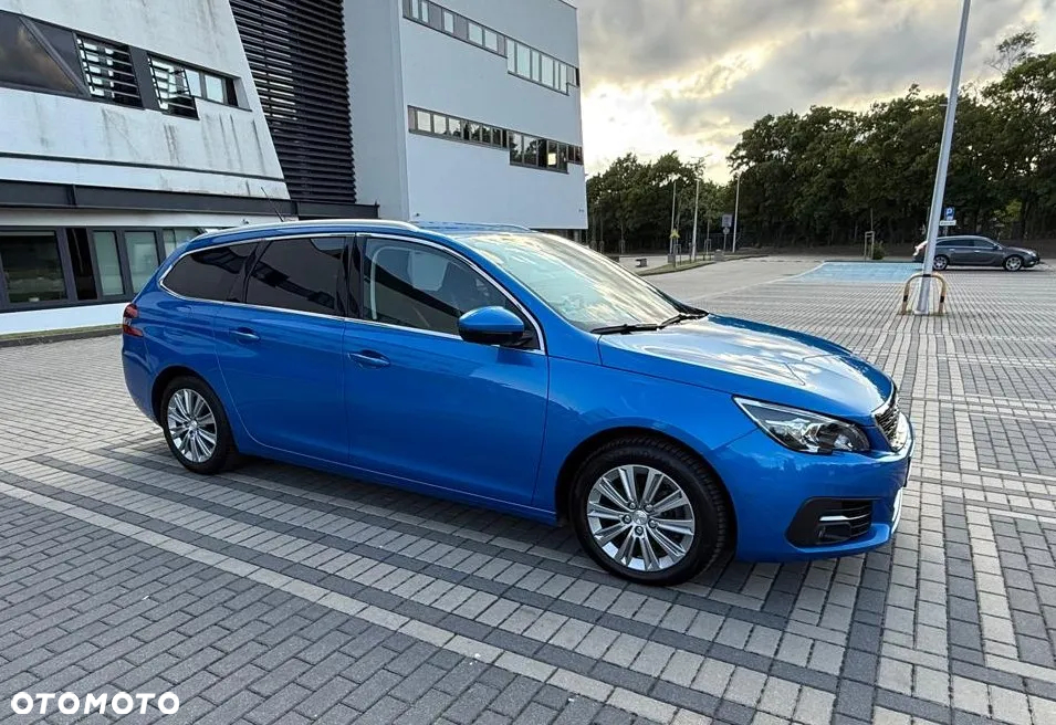 Peugeot 308 SW BlueHDi 130 Allure - 10