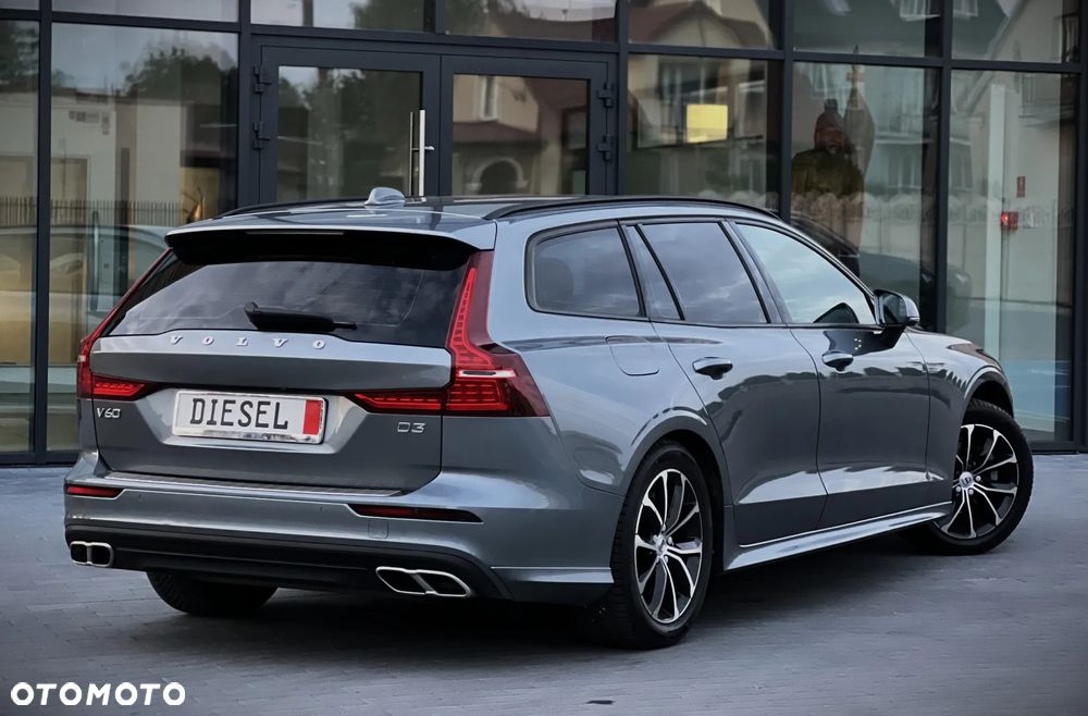 Volvo V60 D3 Momentum - 10