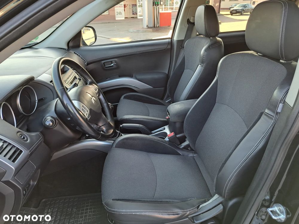 Mitsubishi Outlander - 18