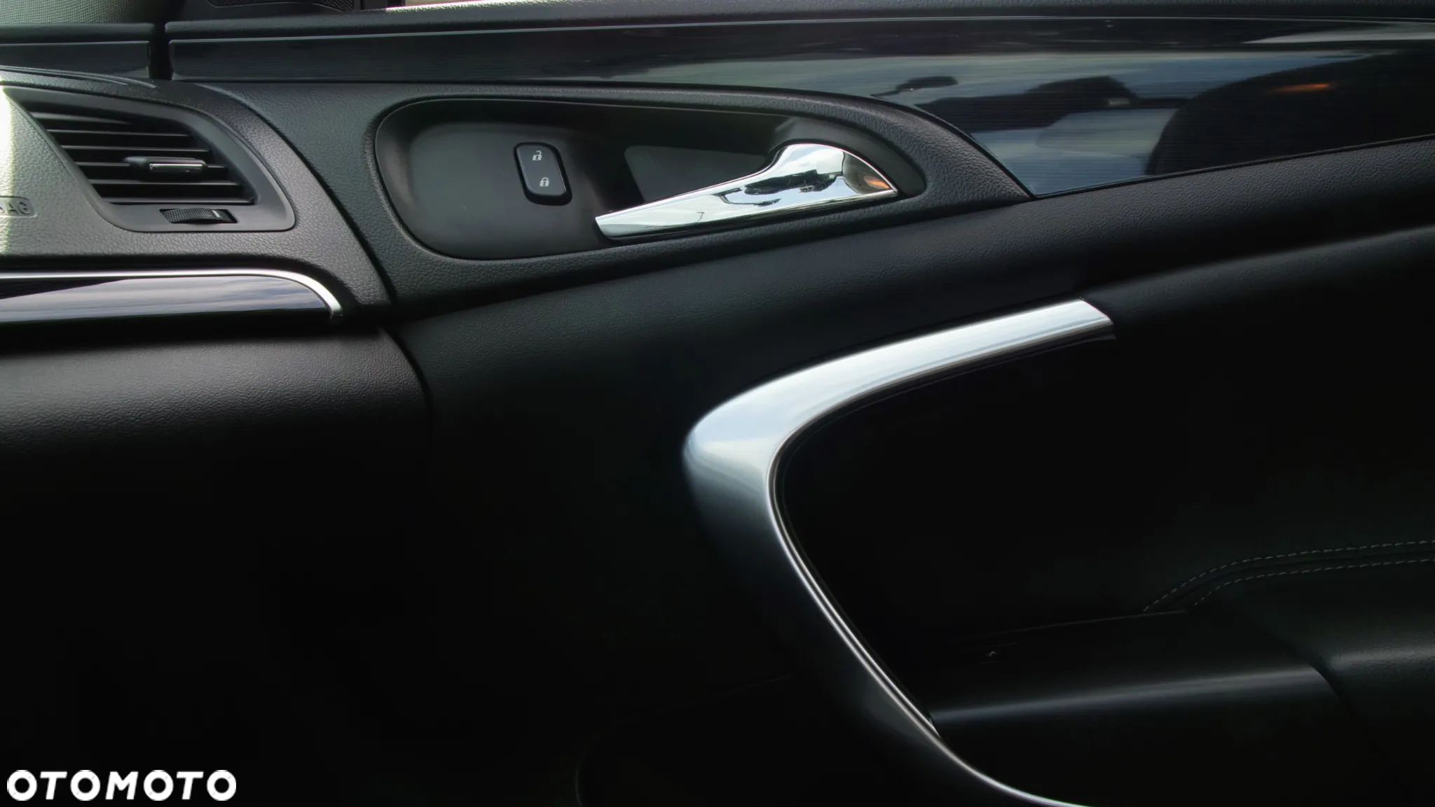 Opel Insignia 2.0 CDTI 4x4 Country Tourer ecoFLEX - 19