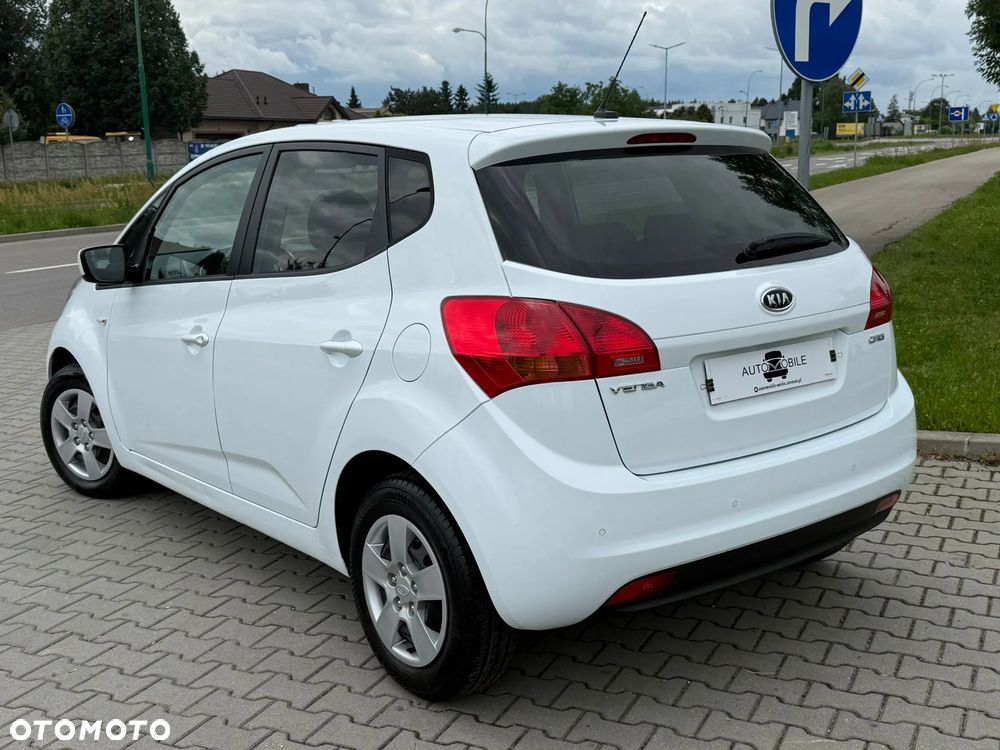 Kia Venga 1.4 CRDi L - 2