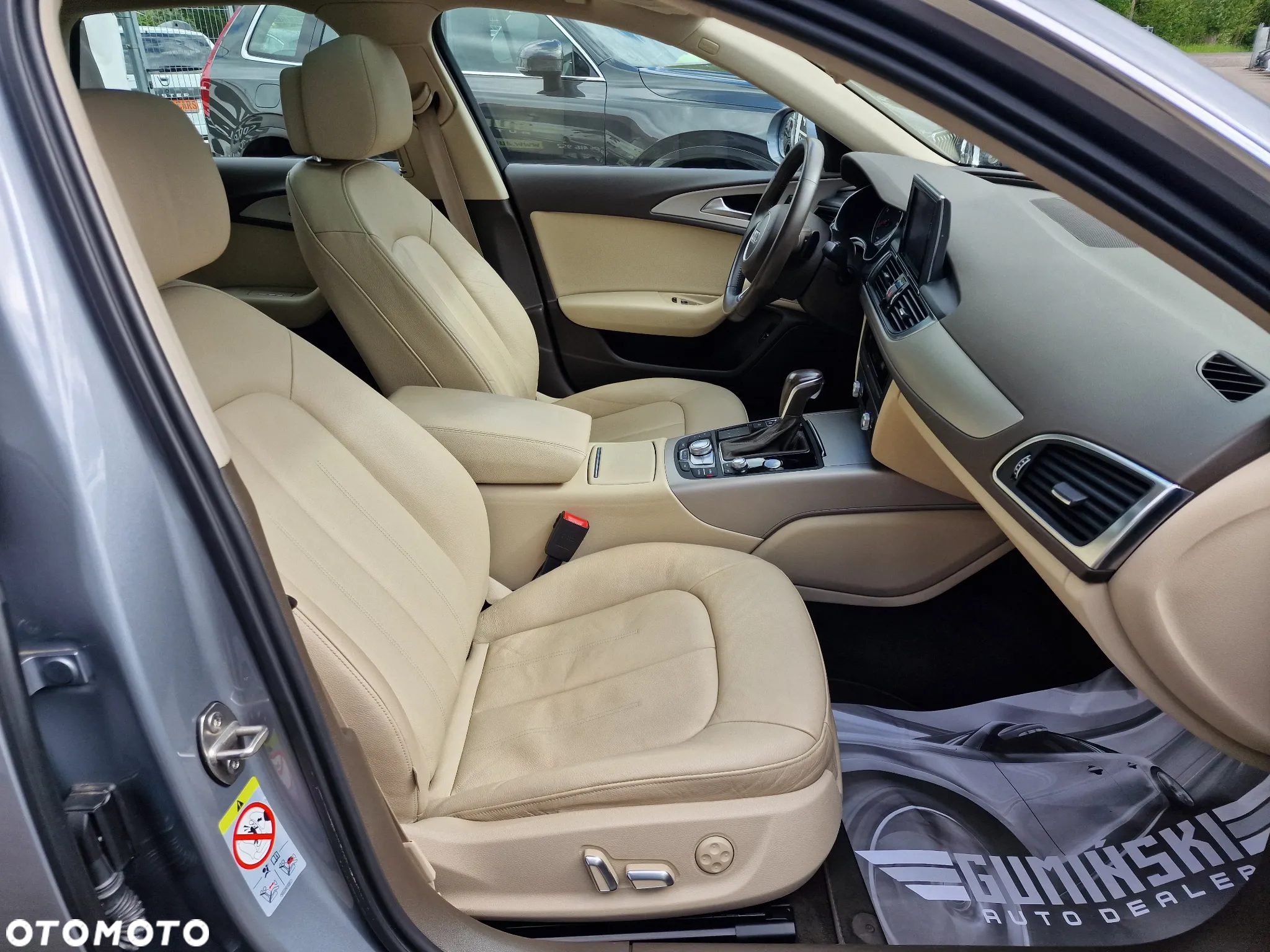 Audi A6 Avant 2.0 TDI Ultra S tronic - 27