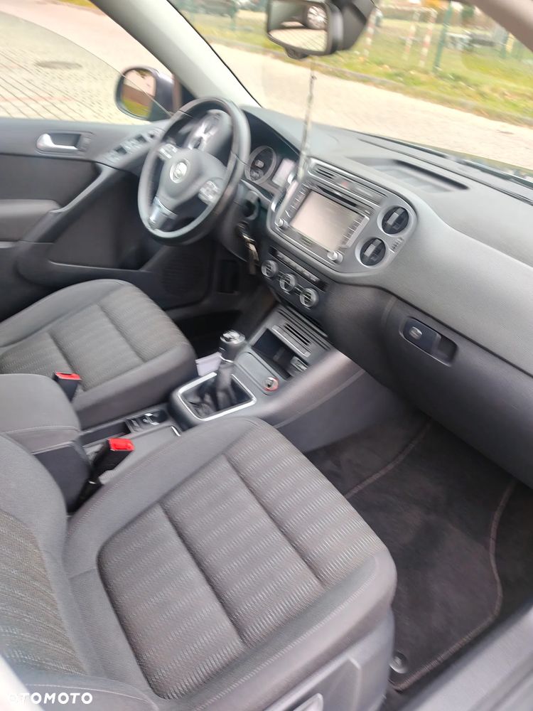 Volkswagen Tiguan - 11