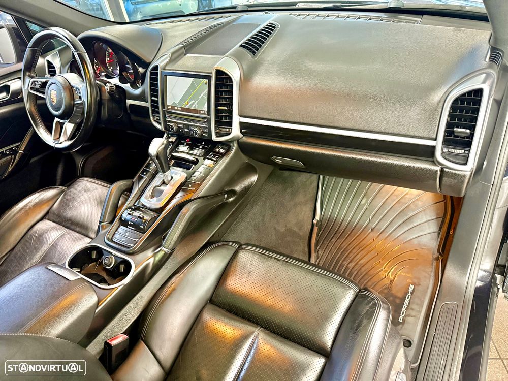 Porsche Cayenne Tiptronic S - 19