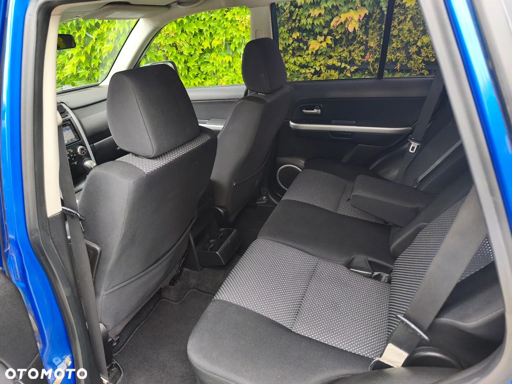 Suzuki Grand Vitara 1.9 DDiS Comfort - 12