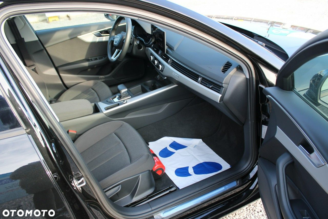Audi A4 - 40