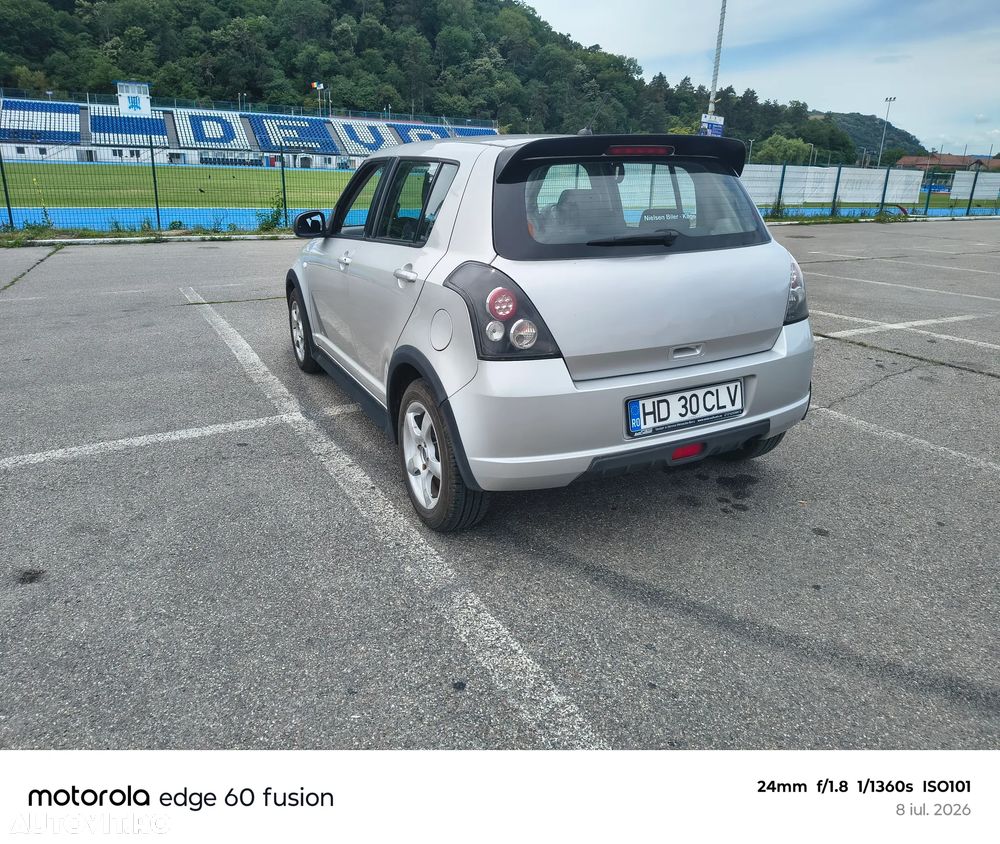 Suzuki Swift - 8