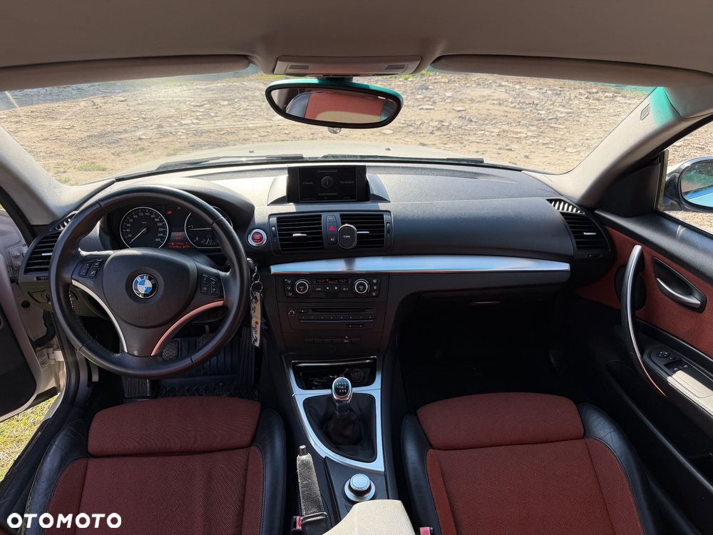BMW Seria 1 123d - 11