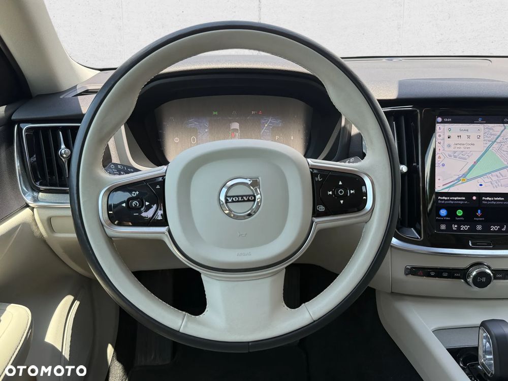 Volvo V60 B3 B Plus Dark - 17