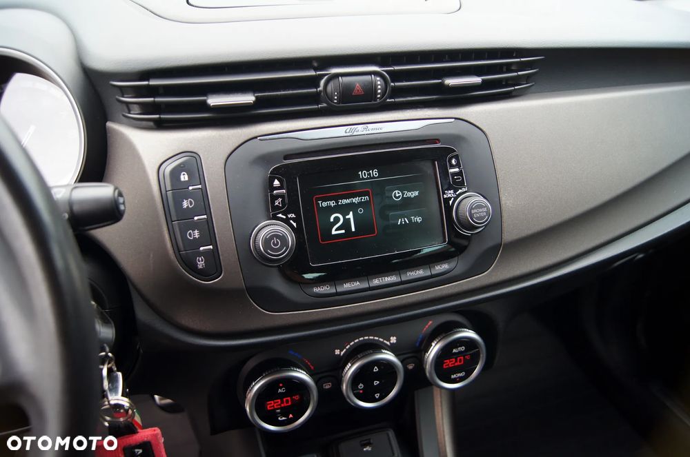 Alfa Romeo Giulietta 1.4 TB MultiAir Exclusive TCT - 26
