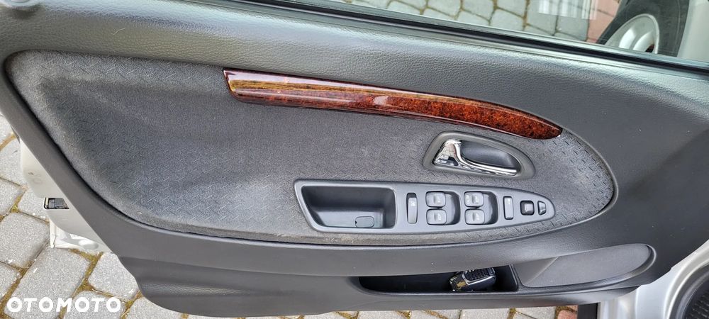 Volvo S40 1.9D - 19
