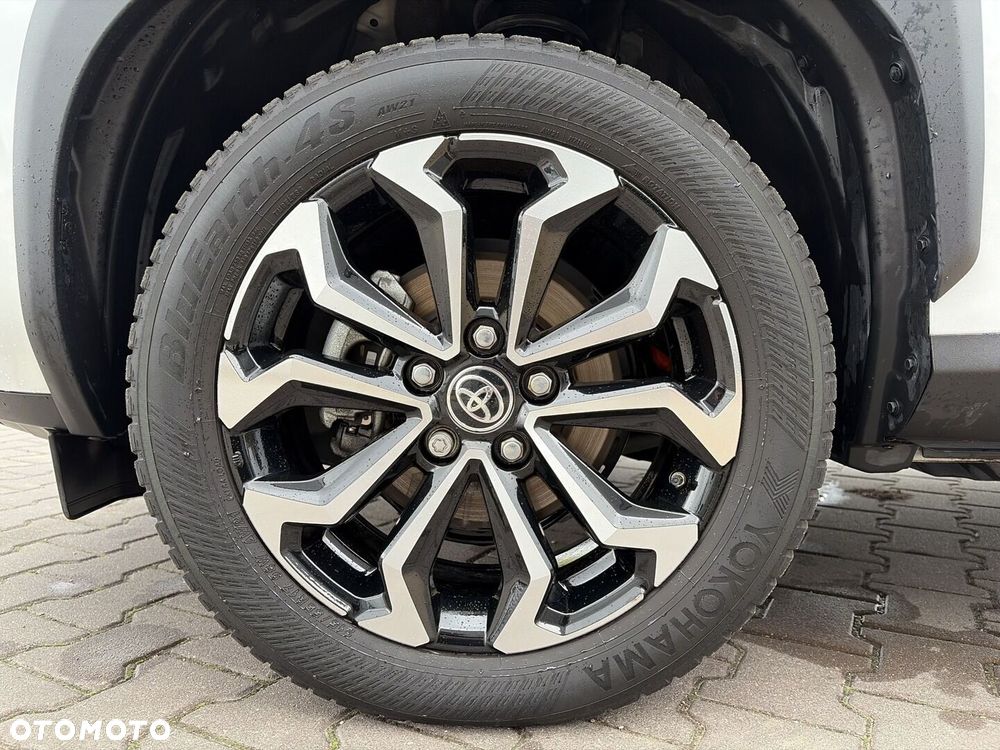 Toyota Yaris Cross - 25