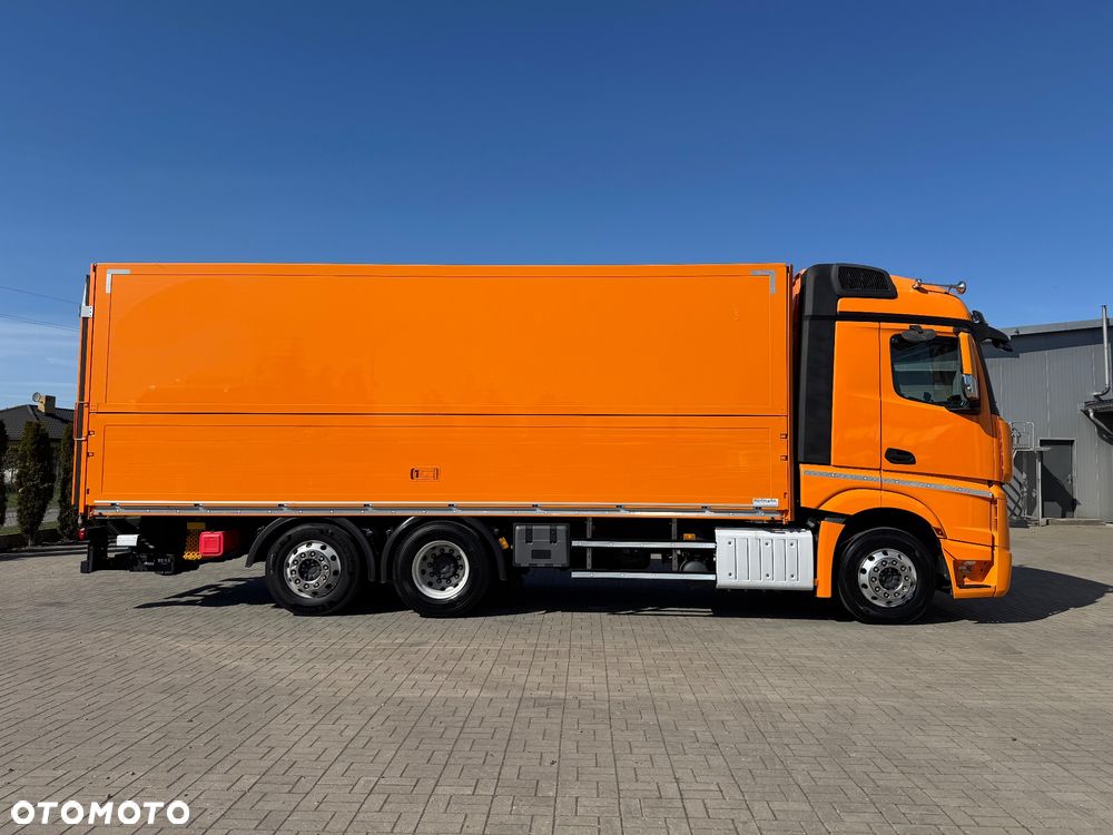 Mercedes-Benz Actros - 4