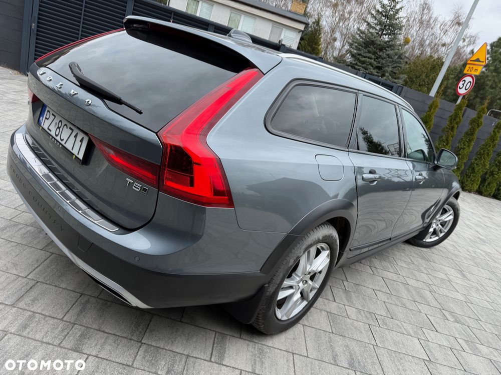 Volvo V90 Cross Country T5 AWD Pro - 18