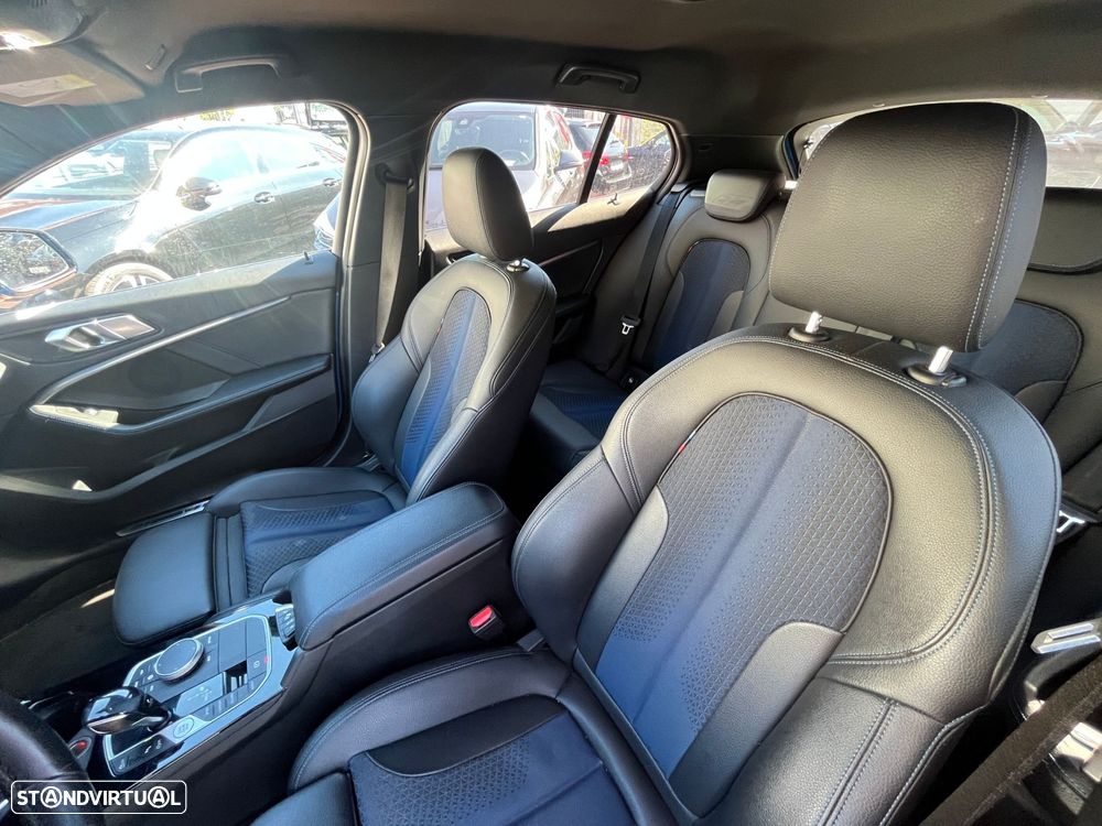 BMW 118 i Pack M Auto - 23