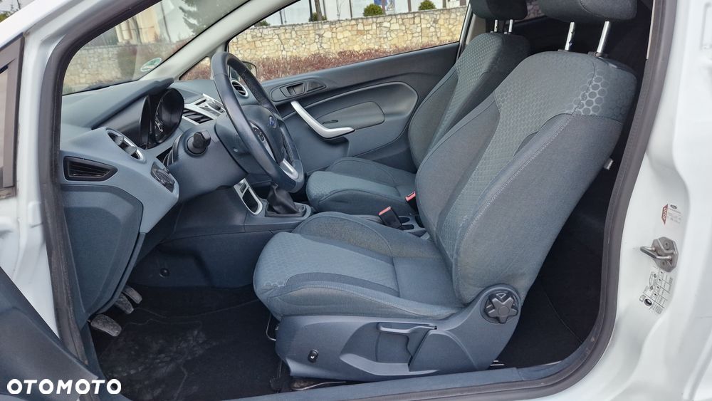 Ford Fiesta 1.6 Ti-VCT Sport - 22