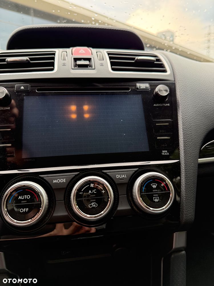 Subaru Forester 2.0 XT Platinum Lineartronic - 12