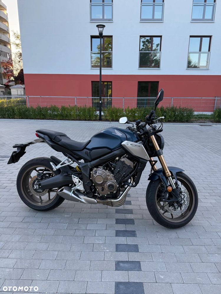 Honda CB - 19