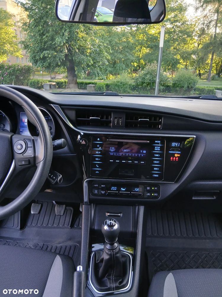 Toyota Auris 1.6 Active - 8