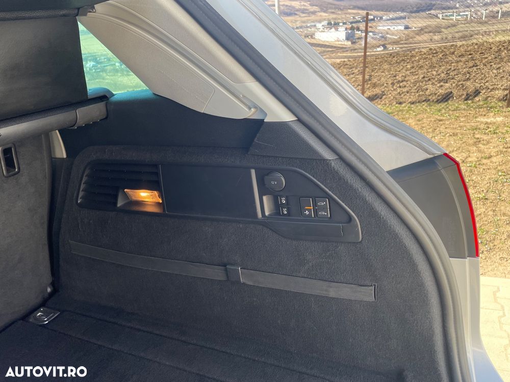 Volkswagen Touareg 3.0 V6 TDI BMT - 9