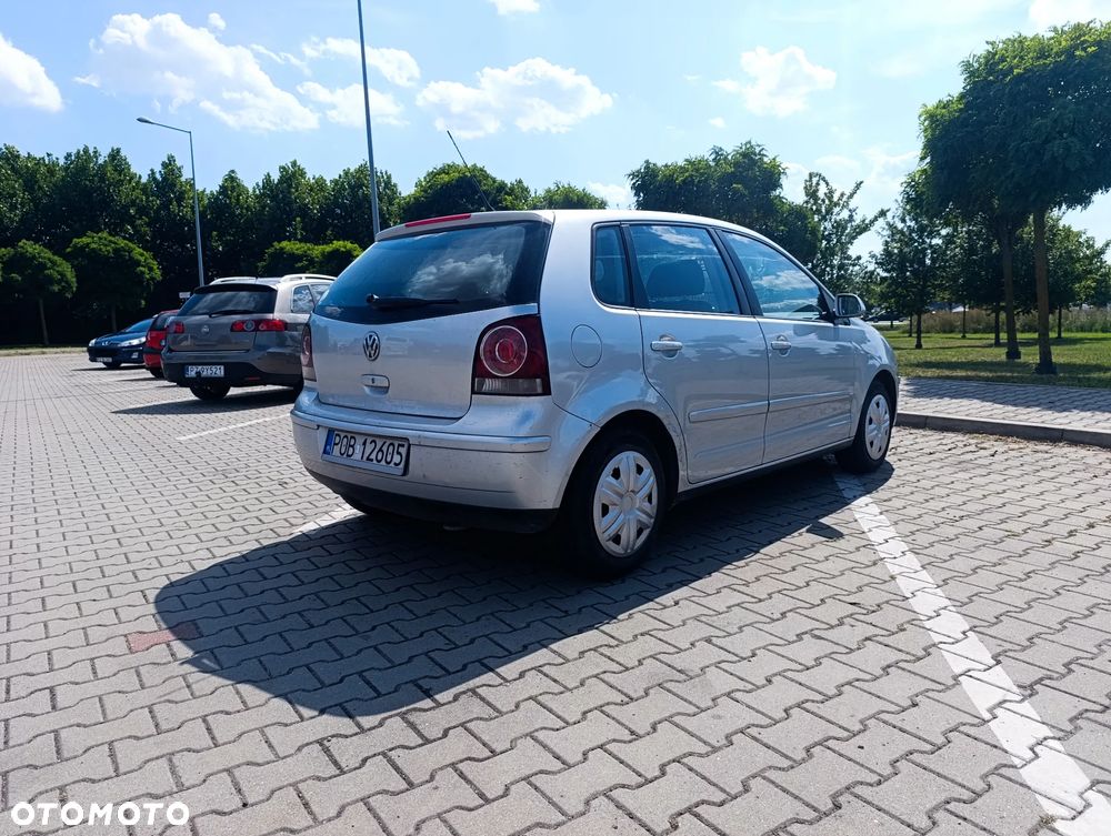 Volkswagen Polo 1.4 16V Comfortline - 6