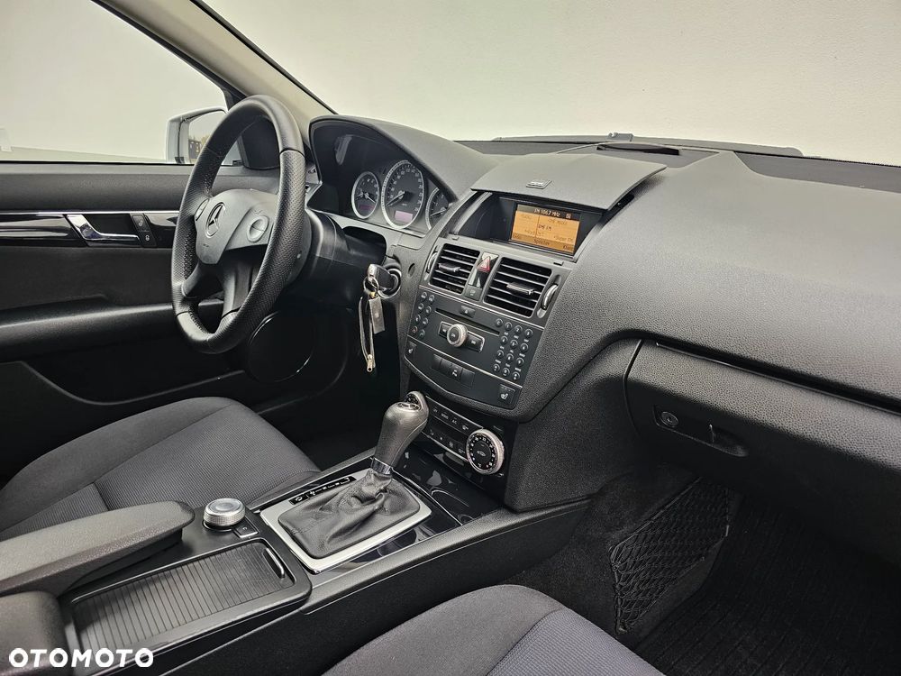 Mercedes-Benz Klasa C 220 CDI DPF Automatik - 13