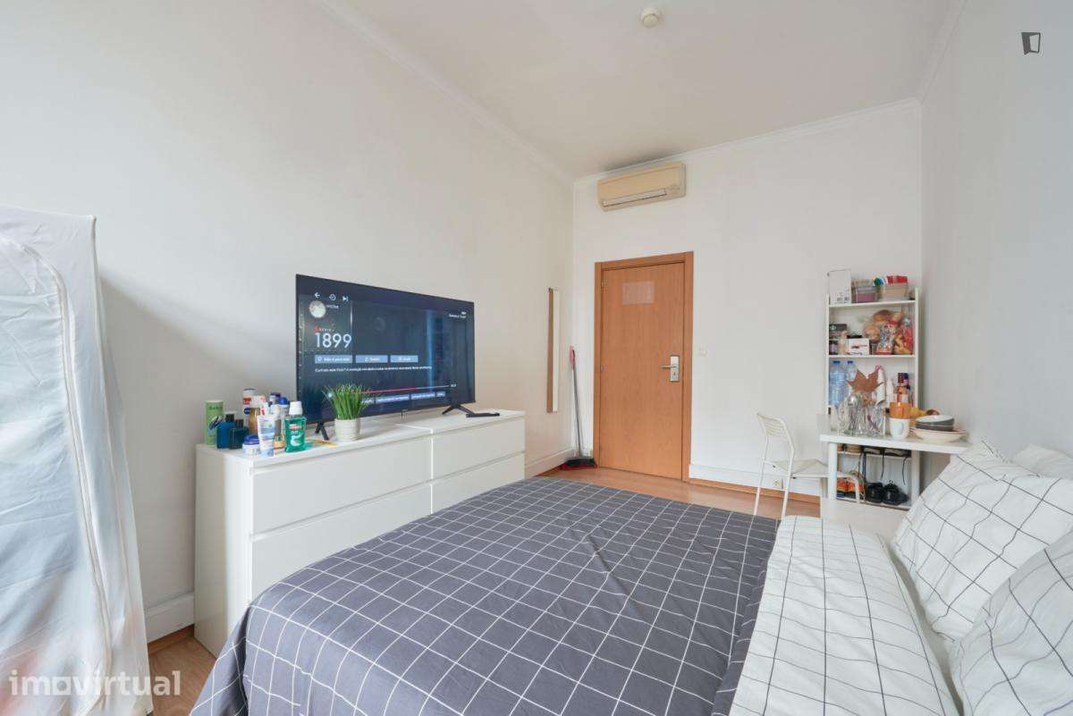 Quarto - localizado em Entrecampos Lisbon - Grande imagem: 3/12
