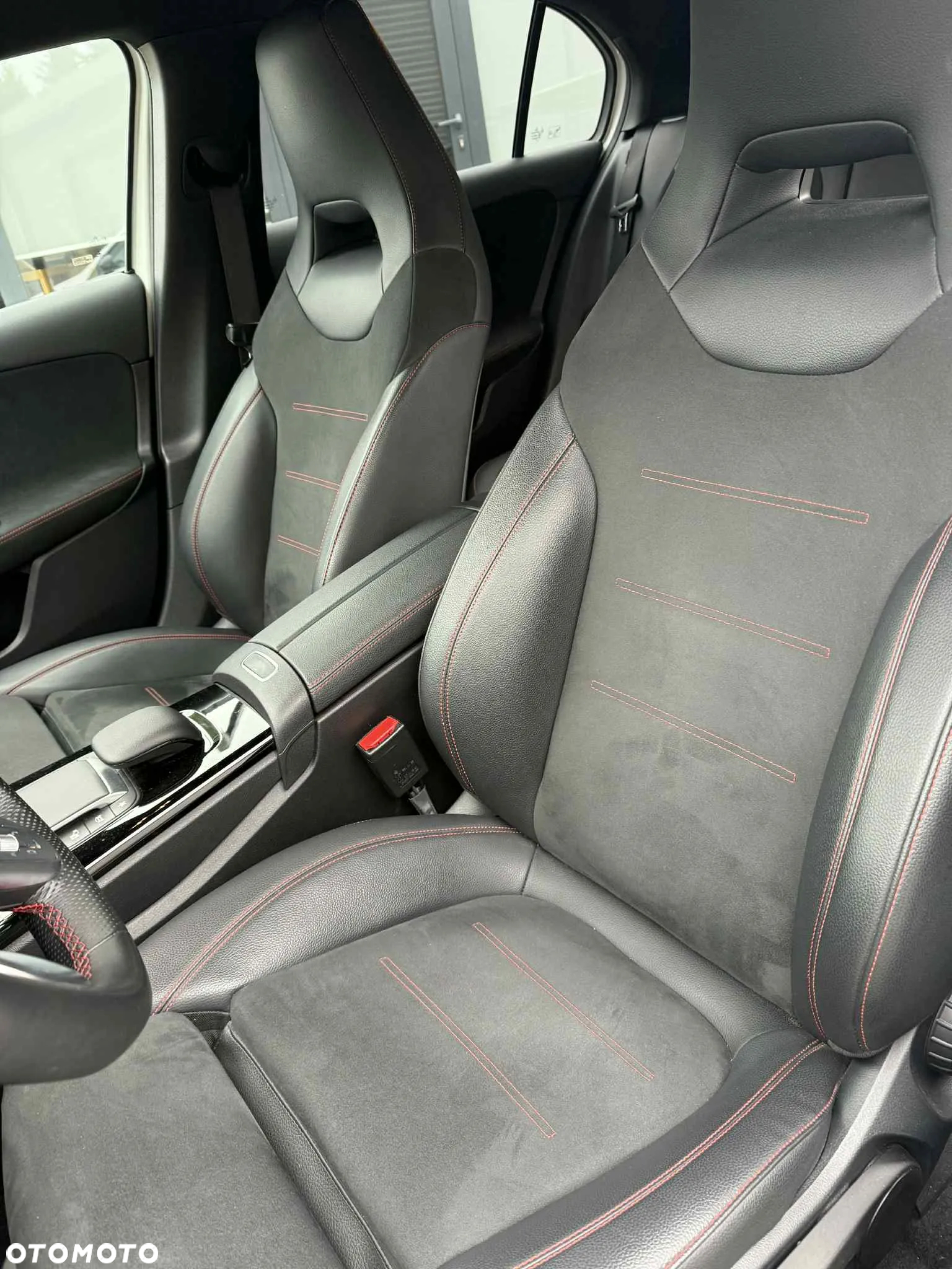 Mercedes-Benz Klasa A 180 AMG Line 7G-DCT - 10
