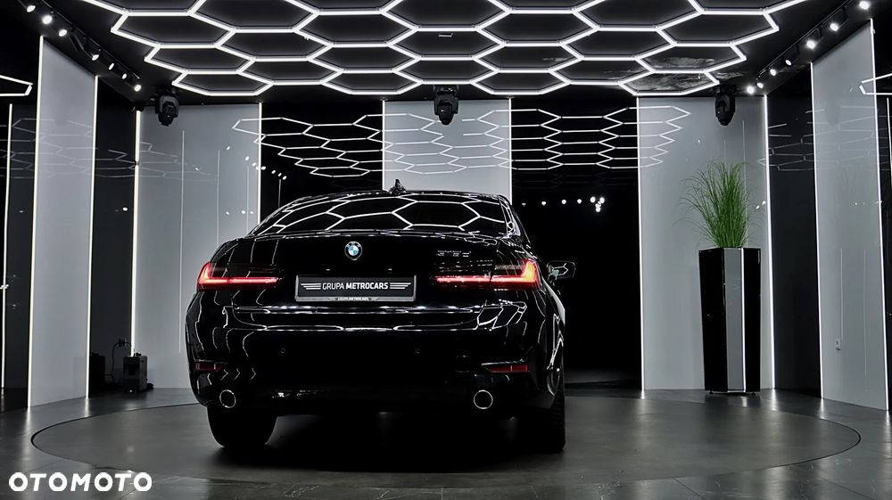 BMW Seria 3 318d M Sport - 7