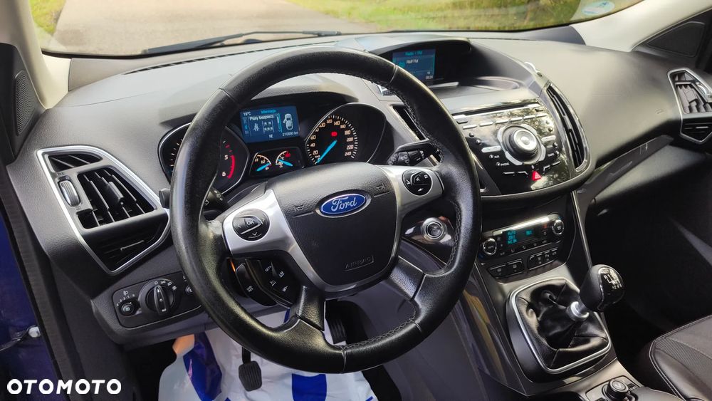 Ford Kuga 2.0 TDCi 2x4 Titanium - 33