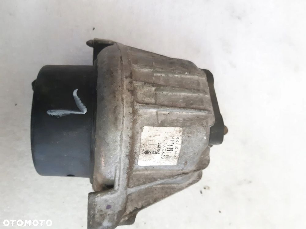 PODUSZKA SILNIKA BMW 3 E90 LIFT 2.0D 13981112 - 3