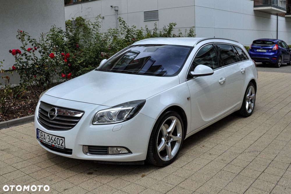 Opel Insignia - 1