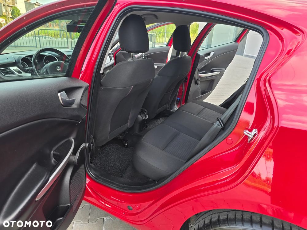 Alfa Romeo Giulietta 1.6 JTDM 16V - 13
