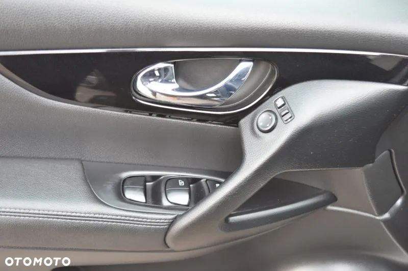 Nissan Qashqai 1.6 dCi 4 x 4 DPF Start/Stop 360 - 19