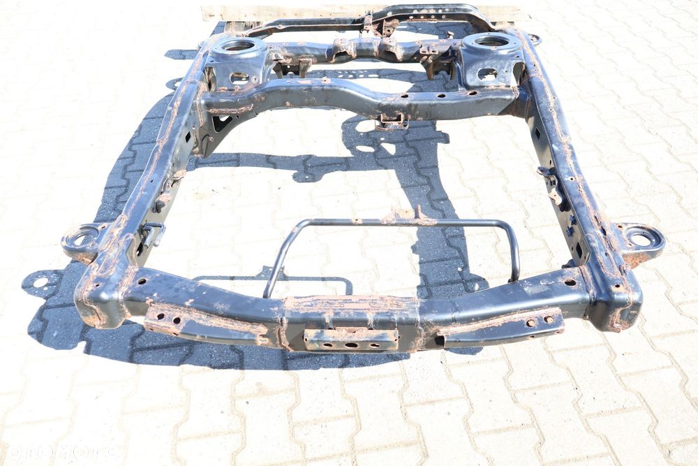 TOYOTA LAND CRUISER 200 4.5 V8 RAMA TYŁ - 1