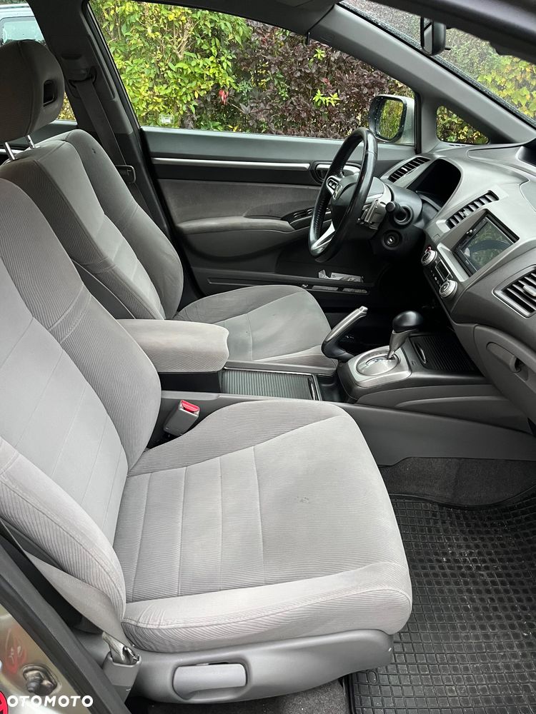 Honda Civic 1.8 Executive - 12