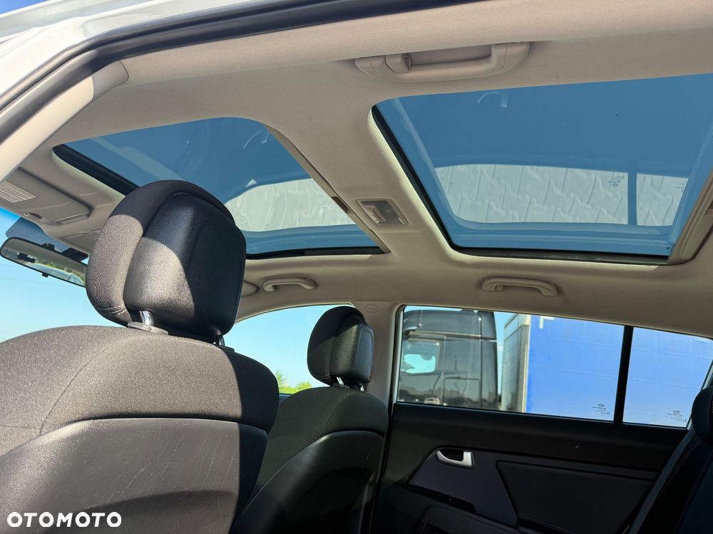 Kia Sportage 1.7 CRDI 2WD ISG Dream-Team Edition - 25