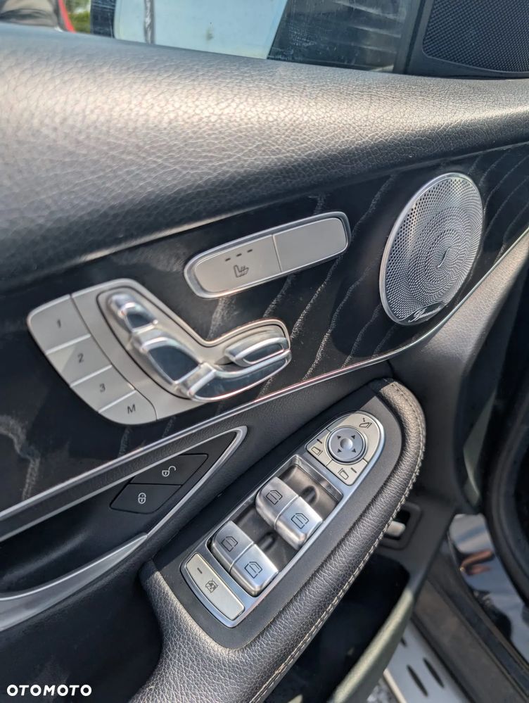 Mercedes-Benz GLC - 23