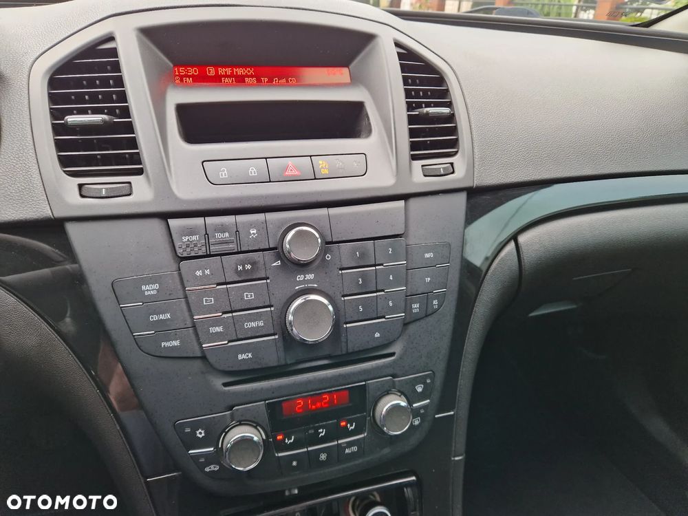 Opel Insignia - 25