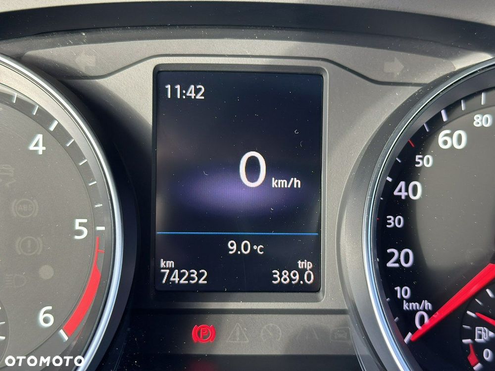 Volkswagen Passat 2.0 TDI EVO Business - 26