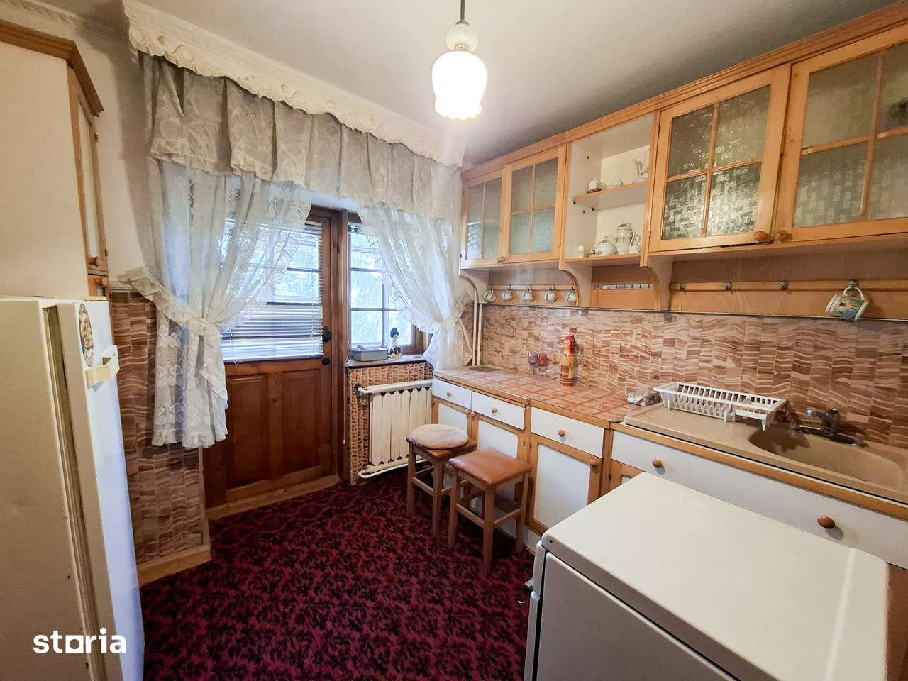 Apartament cu 3 camere, ultracentral, Rădăuți — fotografia 3