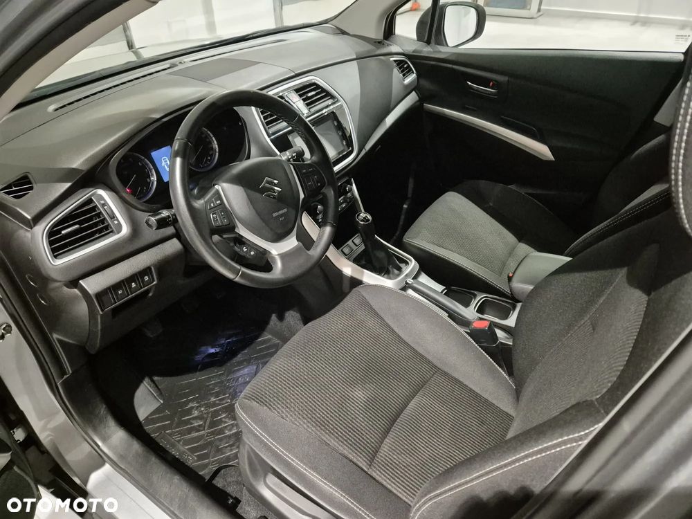 Suzuki SX4 - 10