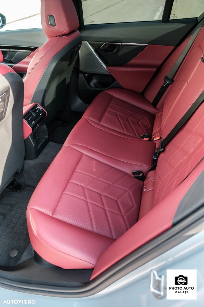 BMW Seria 5 520d xDrive AT MHEV - 25